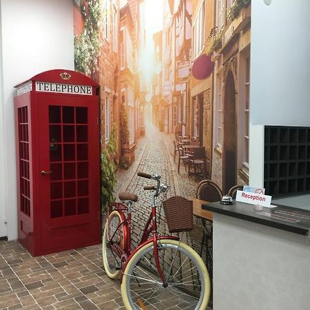 Hotel Rover Lviv Bagian luar foto