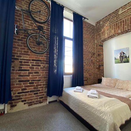 Hotel Rover Lviv Bagian luar foto