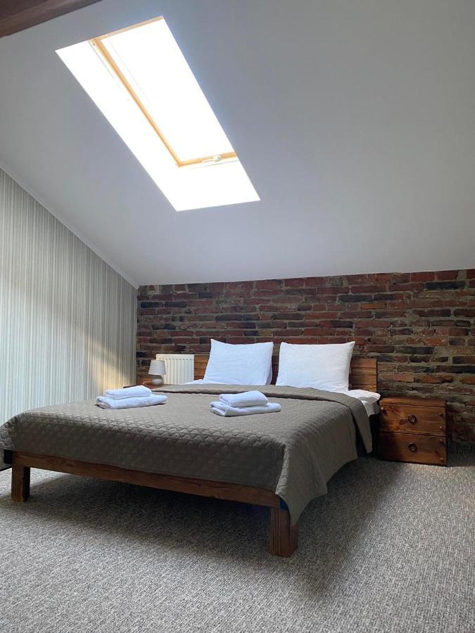 Hotel Rover Lviv Bagian luar foto