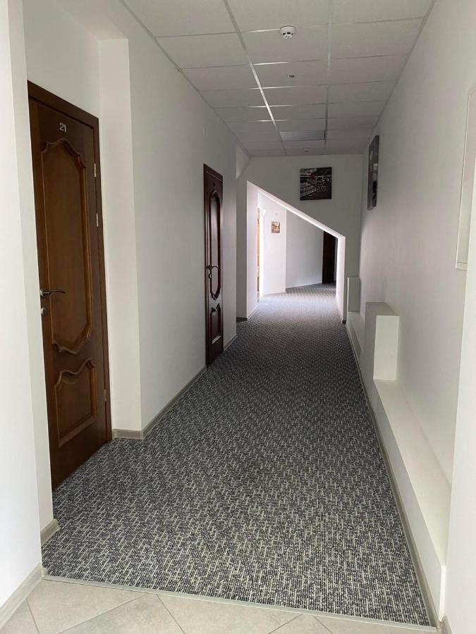 Hotel Rover Lviv Bagian luar foto