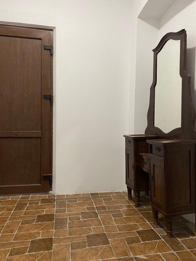 Hotel Rover Lviv Bagian luar foto