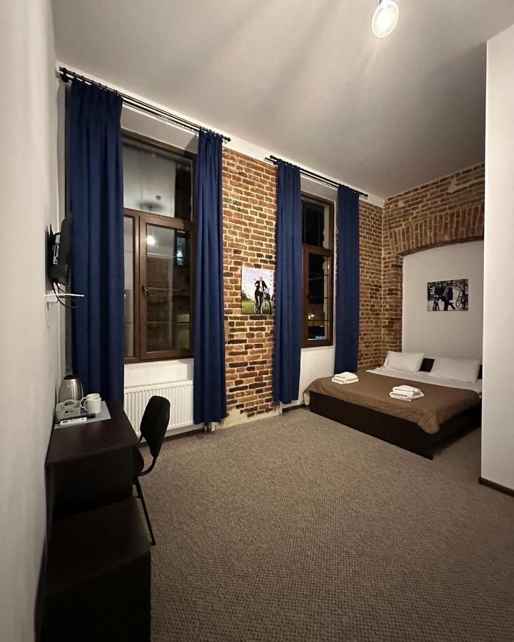 Hotel Rover Lviv Bagian luar foto