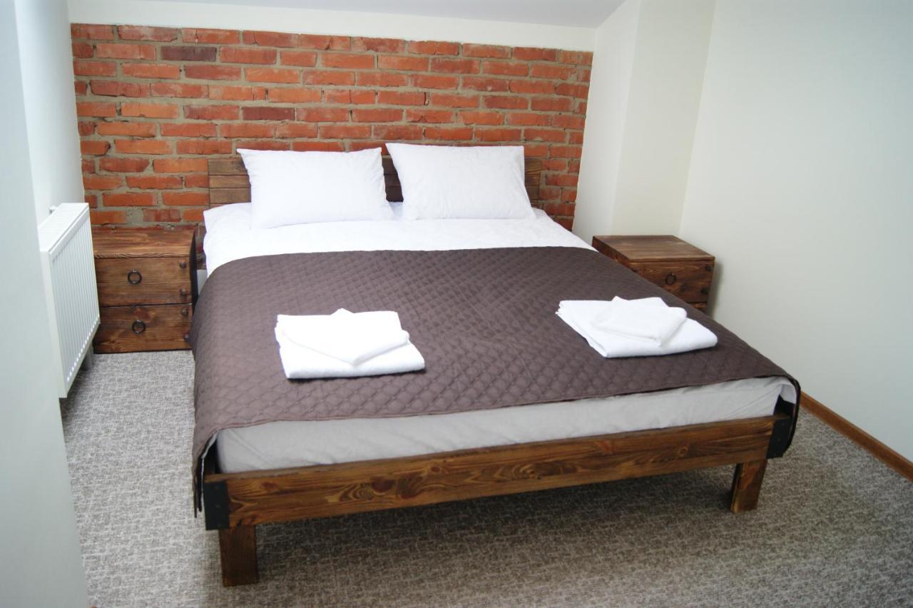 Hotel Rover Lviv Bagian luar foto