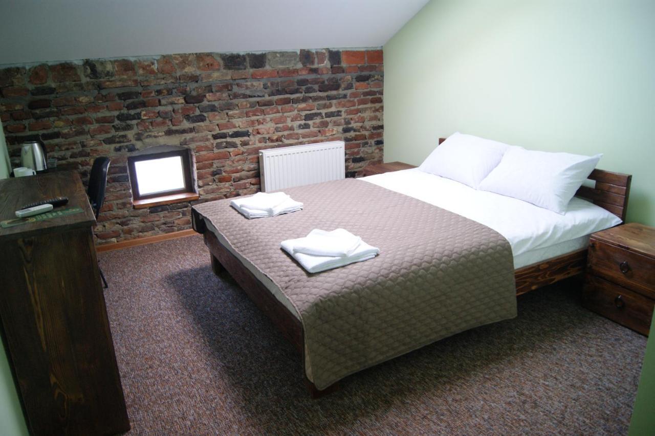 Hotel Rover Lviv Bagian luar foto