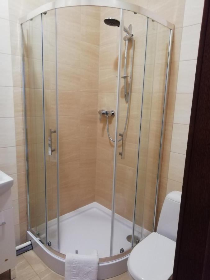 Hotel Rover Lviv Bagian luar foto